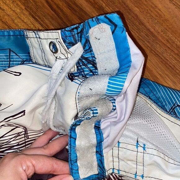 4 for $50 🎃 Joe Boxer Swim Trunks Floral Brown, White, & Blue - Picture 6 of 9